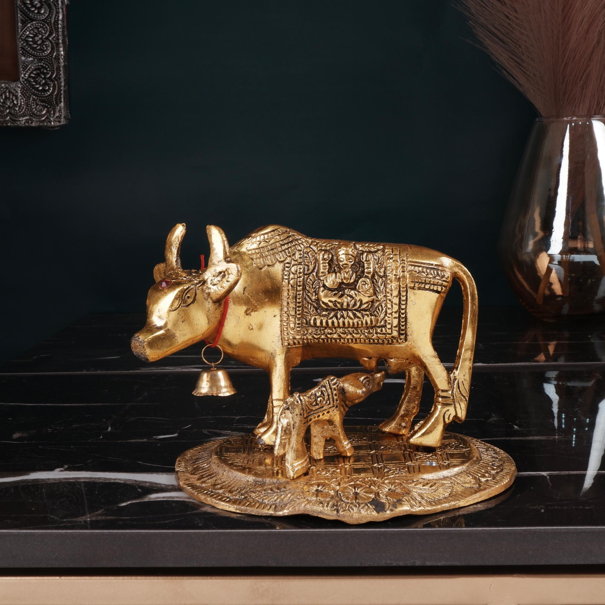 Gai Bachda(Cow & Calf) Golden (4.7 Inch)