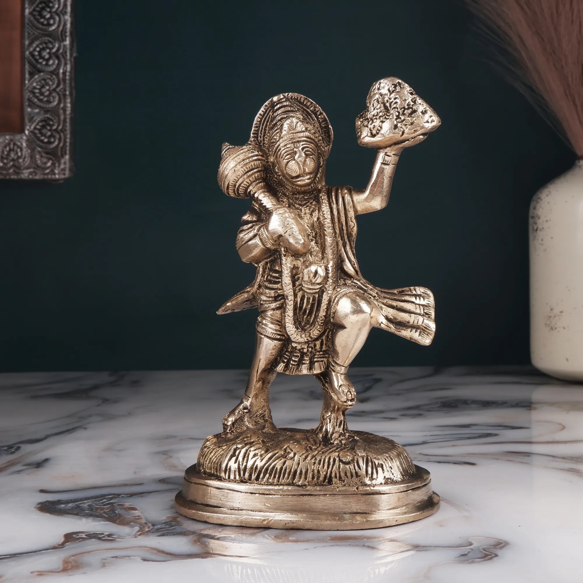 Brass Hanuman Idol (6.6 Inch)