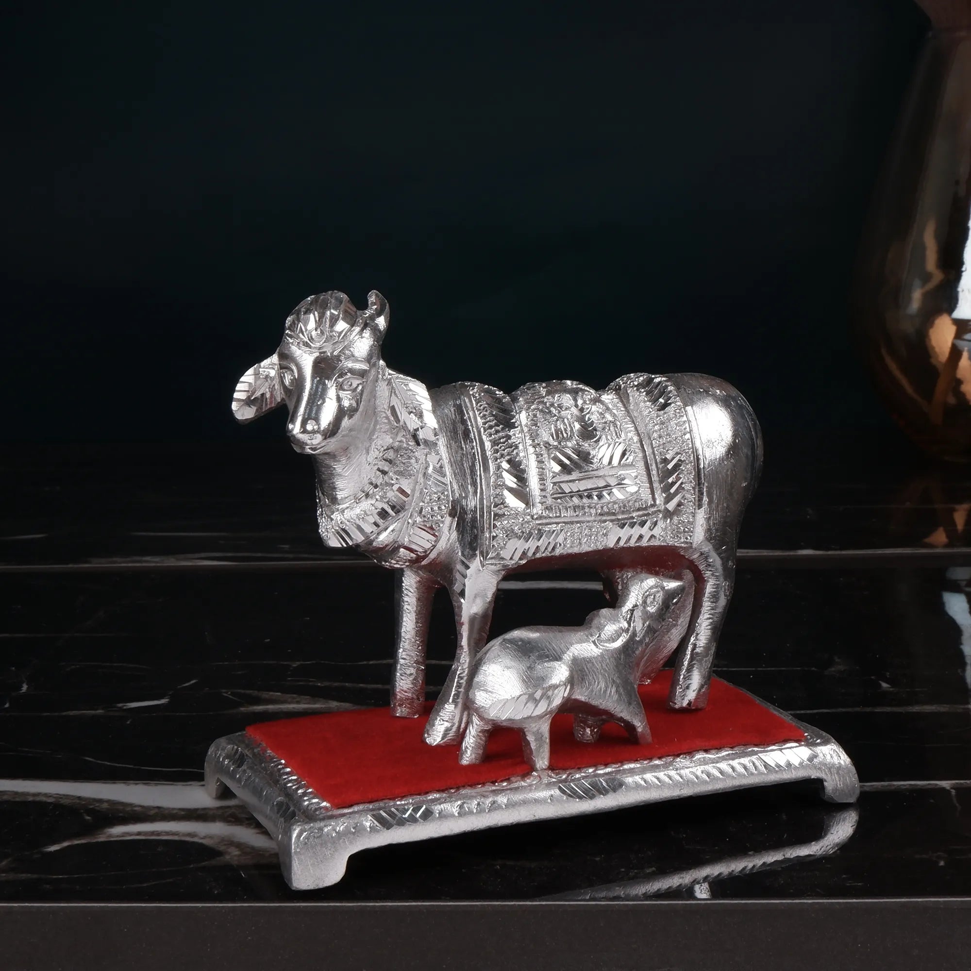 White Metal Gai Bachda(Cow & Calf) (4.3 Inch)