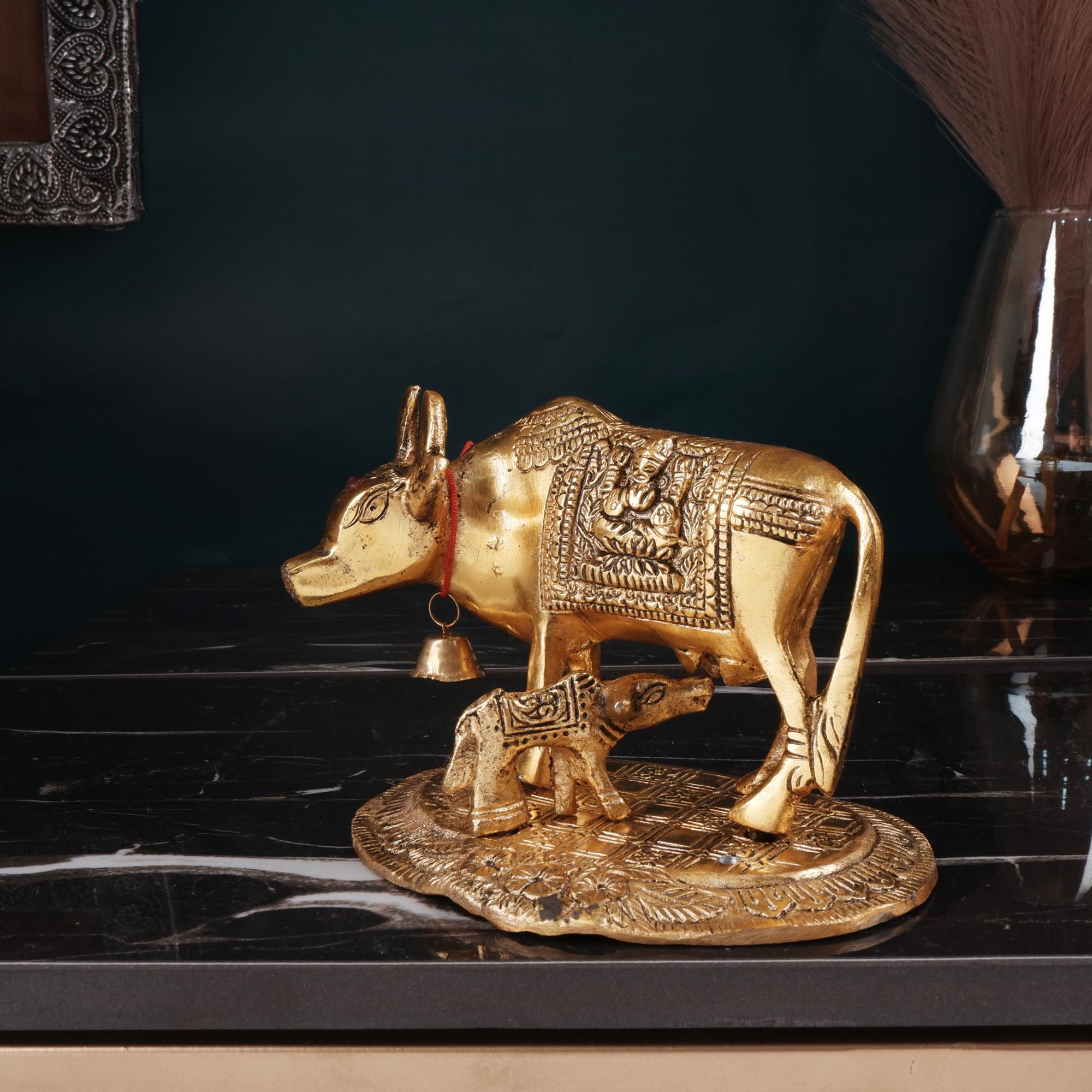 Gai Bachda(Cow & Calf) Golden (4.7 Inch)