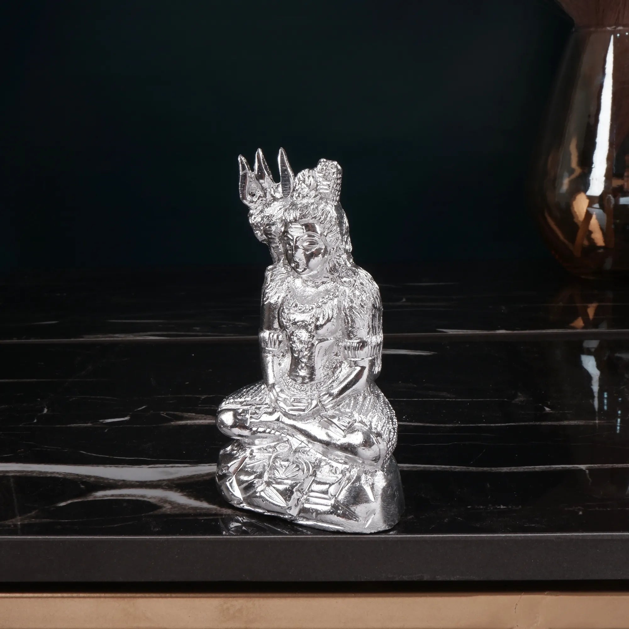 White Metal Shankar Idol (4.3 Inch)