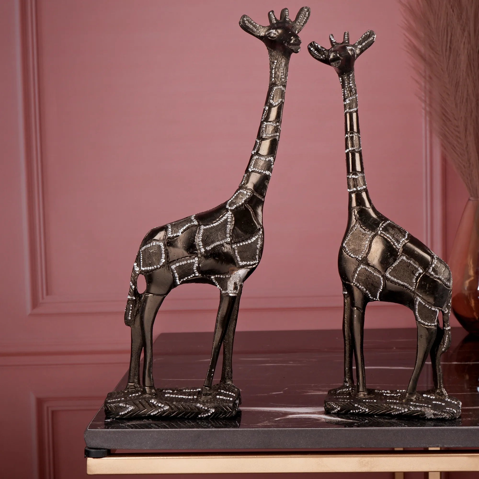 White Metal Giraffe Idol (12.5 Inch)