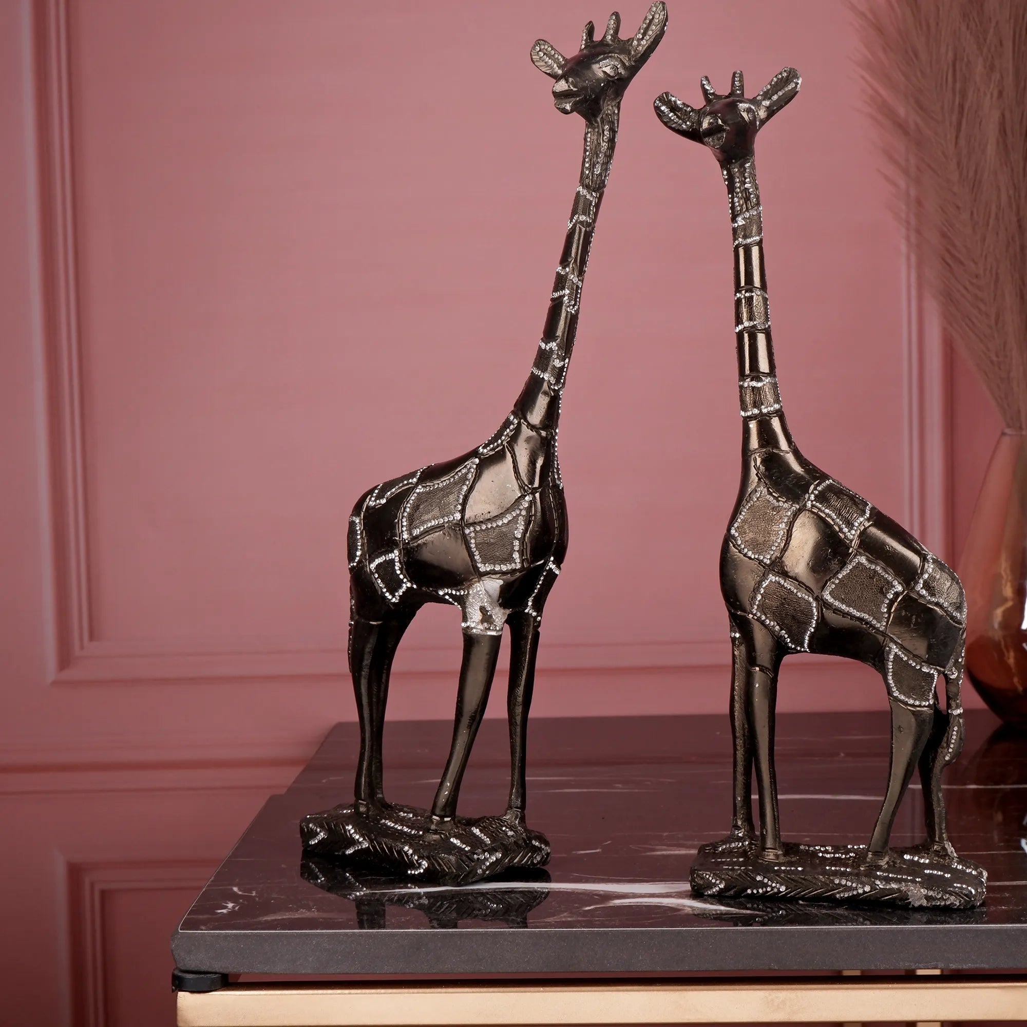 White Metal Giraffe Idol (12.5 Inch)