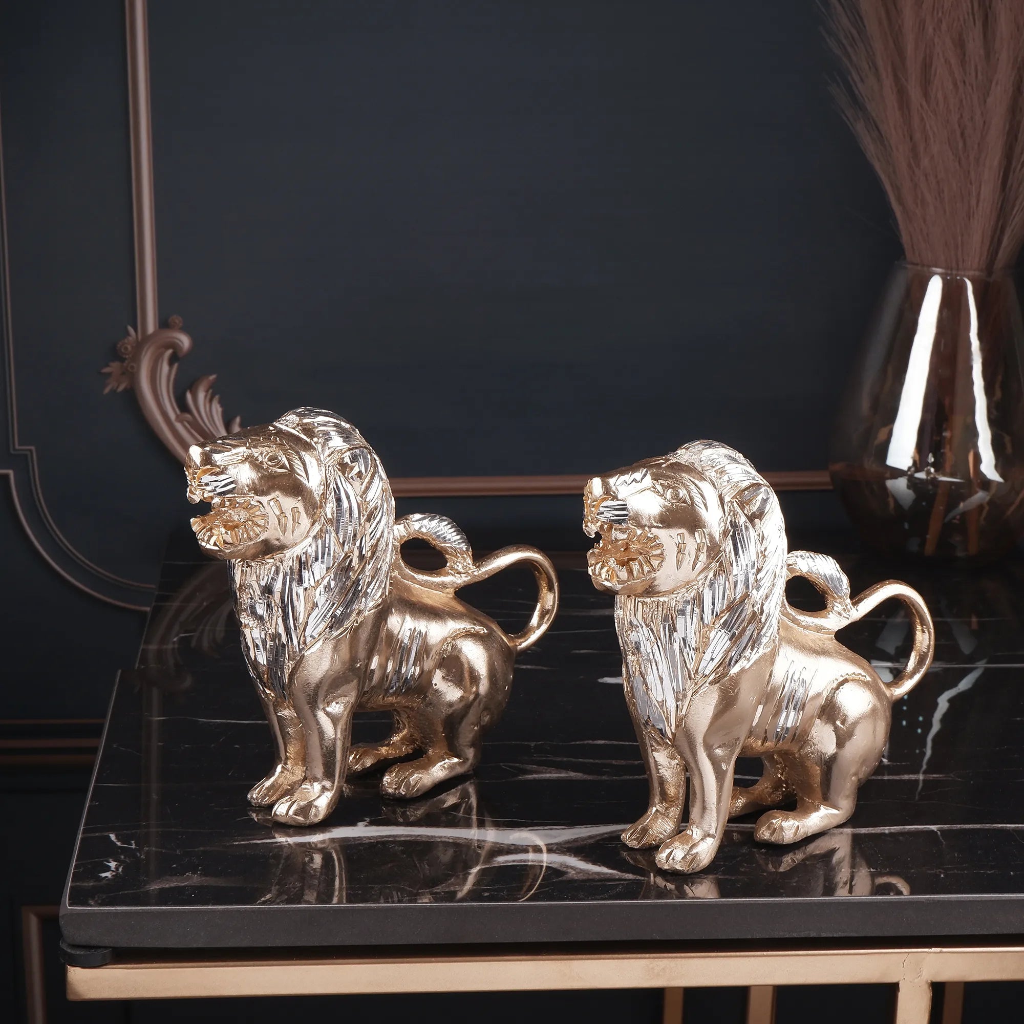 Lion Set White Metal (5.9 Inch)